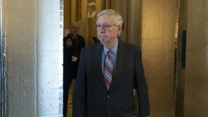 美공화 매코널, 중국 정찰 풍선 “바이든 대응, 너무 늦어”