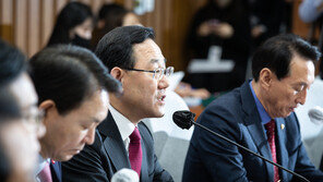 與 “野 이상민 탄핵안 막가파식 발의…기각되면 책임져야”