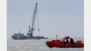 2m 파고에 초속 10m 강풍까지…청보호 수색 여건 악화