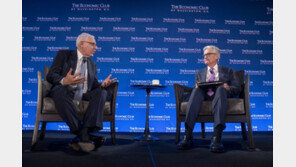 파월 美연준 의장 “1월 고용호조 예상 못해…금리 추가 인상 필요”