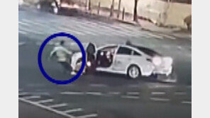 차 문에 발 낀 채 수십m ‘질질’…택시기사 비명에 8차선 가로지른 은인