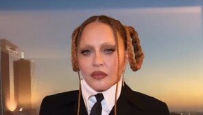 마돈나, 외모 논란에 “여성과 노인 혐오…사과할 일 없다” 일침