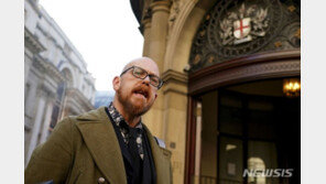 英법원, 명화 ‘최후의 만찬’ 훼손 환경운동가 5명에 벌금형