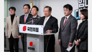 안철수, 본선 진출 첫 행보…주한 튀르키예 대사관 방문