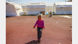 튀르키예 지진 고아 속출…“1000여명, 가족과 연락 안 닿아”