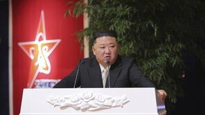 中 국방부장, 北 건군절 축전…“양국 군대 친선, 부단히 발전”