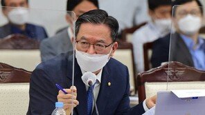 ‘친명’ 정성호, 정진상·김용 접견 내용 유출에 “검찰 비겁해”