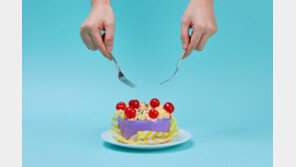 핫플 카페서 불티난 ‘이것’, 포화지방 기준치 최대 3배