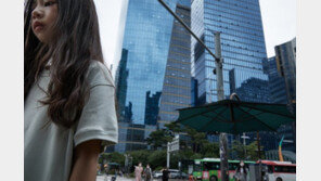 초등생만 노려 ‘묻지마 폭행’ 50대…수배 1년 반만에 검거