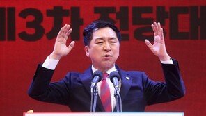 김기현, ‘尹 명예 당대표론’에 “당정 운명공동체…직책 논란 불필요”