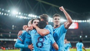 맨시티, 아스널 꺾고 EPL 선두 등극…엘링 홀란 시즌 26호 골