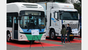 전기차 못따라가는 ‘수소차’…승용차 대신 ‘버스·트럭’으로 뚫는다