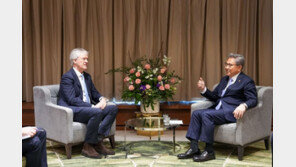 네덜란드 방문 박진, 세계 유일 ‘반도체 장비’ 생산 기업 CEO와 차담회