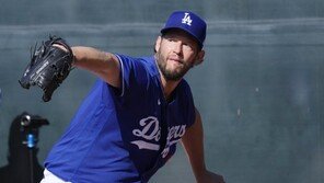 커쇼, 보험 문제로 WBC 출전 불발…“너무 실망스러워”