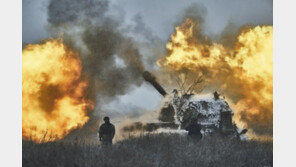 美 “러, 反인도적 범죄 책임져야”… 우크라 침공 전범처벌 속도 