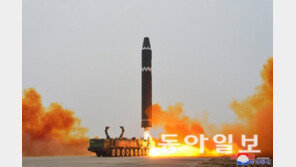 北, 동해상으로 SRBM 2발 발사…이틀 만에 또 무력시위