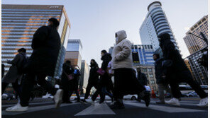 노동자 月평균임금 319만원…비정규 월급여 정규직의 44.3%