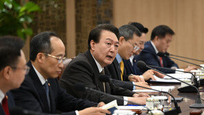 尹 “특단 대책” 나흘 만에…대통령실·당국 ‘금융·통신 대책’ 실무 점검