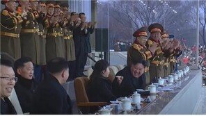 김정은의 ‘손가락질’ 받은 北 내각총리…역설적인 ‘신뢰감’ 표시