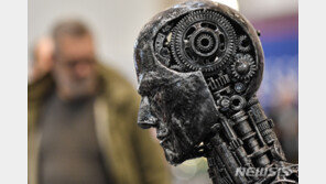 “美기업, 대규모 정리해고 대상자 선별 AI에 맡겨”