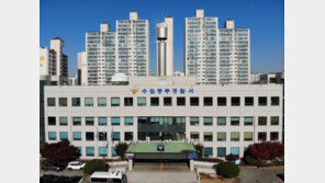 술 취해 출동 경찰관에 흉기 휘두른 60대…“기억이 안나”