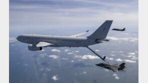 軍, F-35A 공중급유 첫 공개… 北 ‘초토화 위협’에 맞대응 