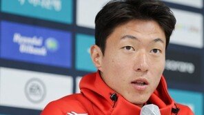 황의조 “조규성과 득점 경쟁 기대…두 자릿수 득점 목표”
