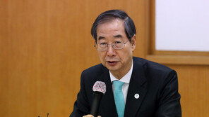 한 총리 “데이터 활용 규제 철폐…‘절대 안 되는 것’ 빼고 다 해야”