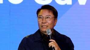 이수만 “카카오에 신주 배분 위법” vs SM “경영상 필요, 정당한 발행”