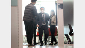 [단독]김성태 “이재명과 최소 5회 통화”… 檢, ‘대북송금’ 경기도청 압수수색 