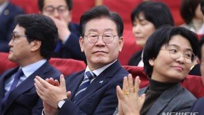 이재명 “지역주의, 민주주의 왜곡…전국정당화 이루겠다”