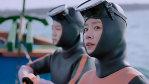 점점 줄어드는 ‘제주 해녀’…고령화로 매년 100여 명 은퇴