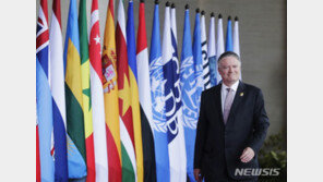 OECD “세계 경제 전망 나아졌지만 인플레 문제는 여전”