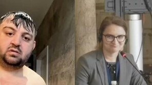 카메라에 ‘알몸’ 노출…화상회의 중 샤워하다 딱 걸린 루마니아 시의원