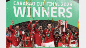 갈라서니 해피엔딩?…호날두 ‘해트트릭’·맨유 ‘우승’ 