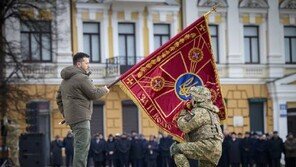 젤렌스키 무기지원 요청에 국방부 “살상무기 미지원 방침 유지”