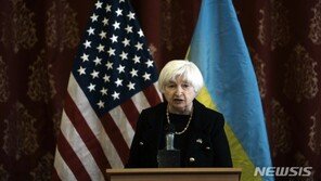 옐런 “美 인플레 여전히 높지만 연착륙 가능성”