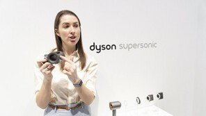 다이슨 슈퍼소닉 드라이어의 새 노즐, '플라이어웨이 스무더' 써보니