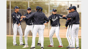 전훈 마친 WBC 대표팀, 기체 결함으로 미국에 발묶여…귀국 지연