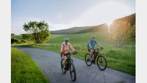 “女 자전거 꽁무니만 쫓아” 한강 출몰하는 중년男 증언 이어져…