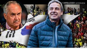 슈틸리케, 클린스만에 황당 조언…“분단탓 韓축구 공격 약해”