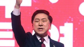 김기현, ‘KTX 땅’ 원 소유주 차명부동산 변호 보도에 “문제 되냐” 일축