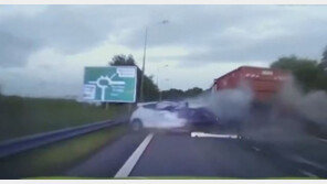 시속 160km로 운전하다 ‘쾅’…목숨 건진 英남성 집행유예 (영상) 