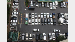 “이유 없어”…아파트 13층서 벽돌 던지고 편의점서 절도한 20대