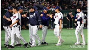 한국 야구 운명이 걸린 오후…체코만 바라본다