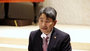 이주호 “지방대 살릴 마지막 골든타임…혁신적 대학 육성”