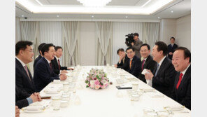 尹대통령-김기현 월 2회 정기회동 갖기로…당정 합의 차원