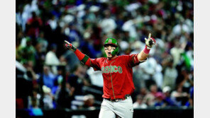 마이너 떠돌던 멕시코 메네세스, ML군단 美 무너뜨렸다 