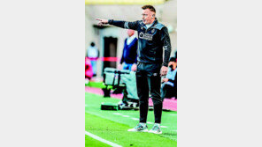 강등권팀 맡아 17경기 무패행진… 佛 초보감독의 반란