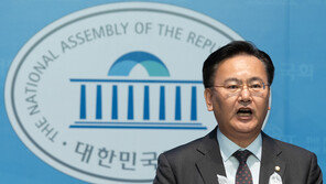 與 “野, 죽창가 타령은 망국 선언…尹, 미래 향한 대승적 결단”